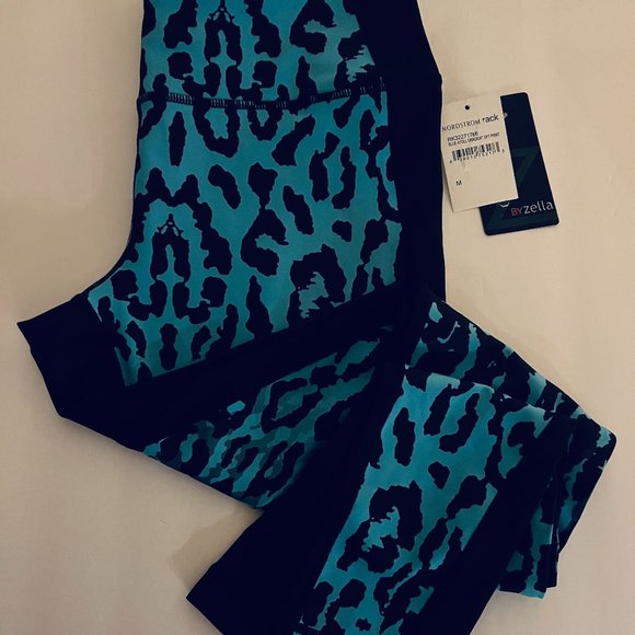 ZELLA "Blue Atoll Gradient Print" Leggings Size Medium NWT - Picture 1 of 6